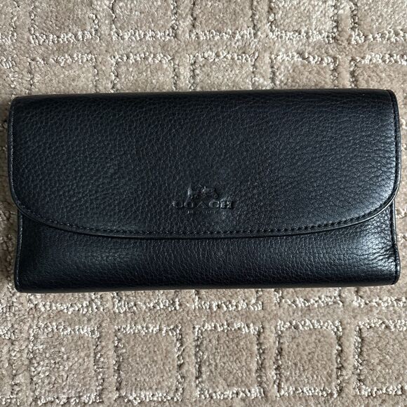 Coach Black Pebbled Leather Folder Over Wallet Pockets Checkbook Credit Card - Picture 1 of 11